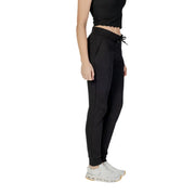 Schwarze Baumwolle Armani Exchange Damen-Jogginghose mit Spitzendetails, Kordelzugbund und Seitentaschen