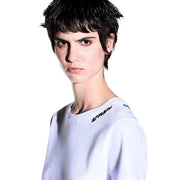 Armani Exchange Weißes Damen-Sweatshirt aus Baumwolle mit schwarzem, geschwungenem Logo auf der Schulter und Rundhalsausschnitt