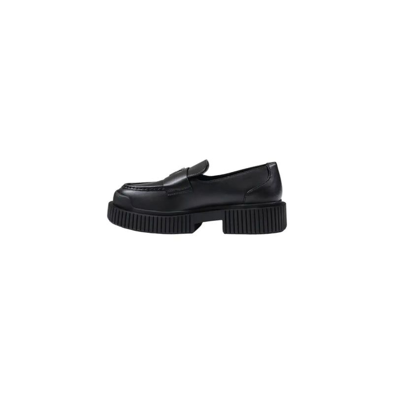 Armani exchange women’s black leather moccasin slippers with chunky ribbed sole and loafer design