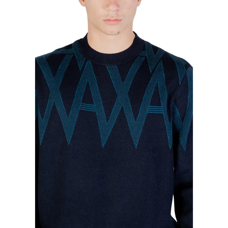 Armani Exchange Herren-Wollpullover in Dunkelblau mit türkisfarbenem geometrischem Zickzackmuster, Vorderansicht