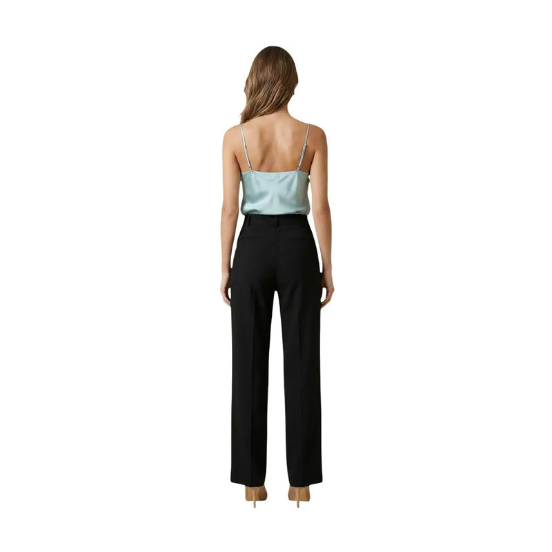 Schwarze, hochgeschnittene, weite, taillierte Hose, die perfekt zu Artigli-Damen passt top grüne Träger, V-Ausschnitt, Polyester, actp004367