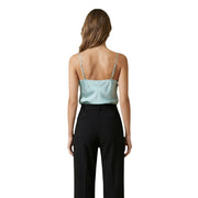 Artigli Damen-Satin-Camisole in Hellblau mit dünnen silbernen Trägern und V-Ausschnitt aus Polyester