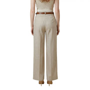 Beige, weit geschnittene Damenhose von Artigli aus Polyester mit strukturierter, taillierter Passform und dezenten Bundfalten vorne, hergestellt in Italien.
