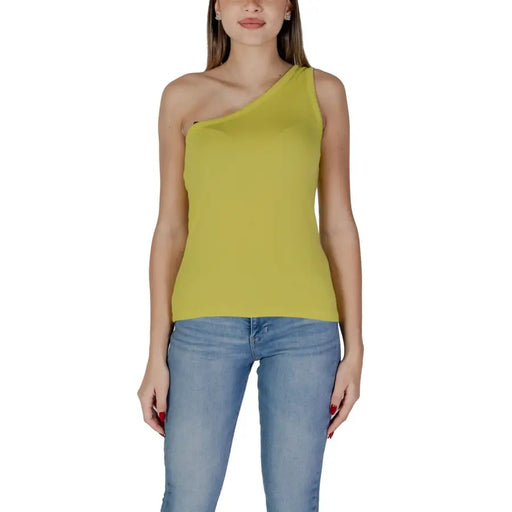 B.young women’s vibrant lime green one-shoulder tank top in smooth, form-fitting fabric perfect for casual wear