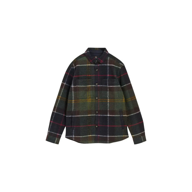 Barbour Herrenblazer aus grünem Wollmischgewebe, tailliert, abgebildet mit einem dunkelgrün-schwarz karierten Flanellhemd mit roten Streifen.
