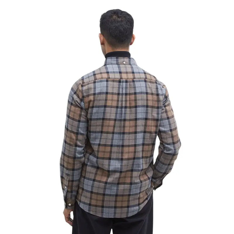 Barbour Herrenhemd, langärmelig, kariert, mit Knöpfen, in gedeckten braun-grau-schwarzen Streifen für die Freizeit