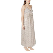 Beige patterned sleeveless maxi dress made of flowing lace with delicate spaghetti straps and a flattering v necklinen