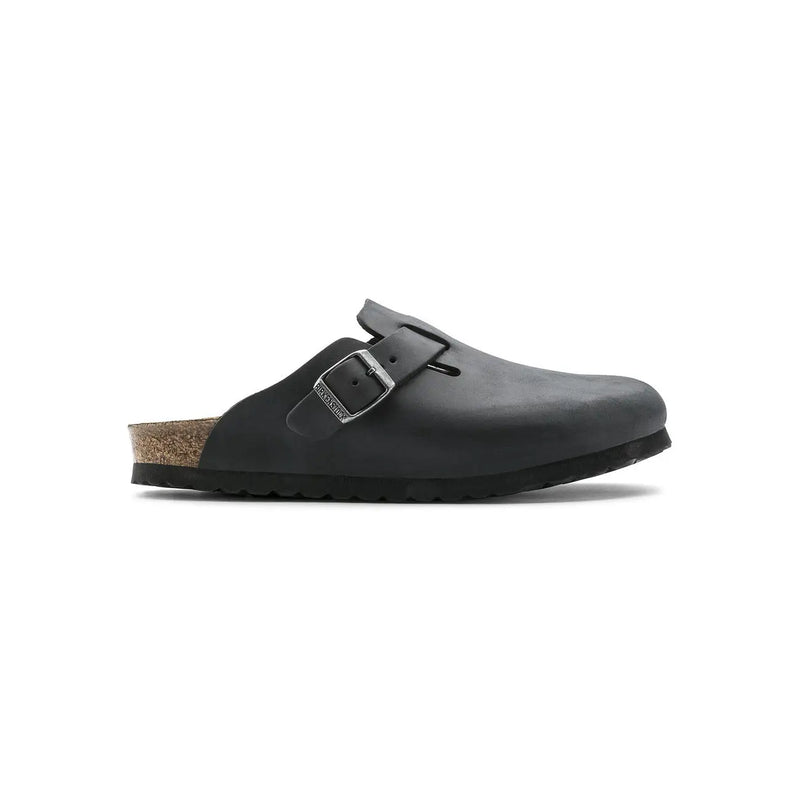 Schwarze Birkenstock Boston Sandalen für Damen aus Leder mit silberner Schnalle und Korkfußbett im Clog-Design