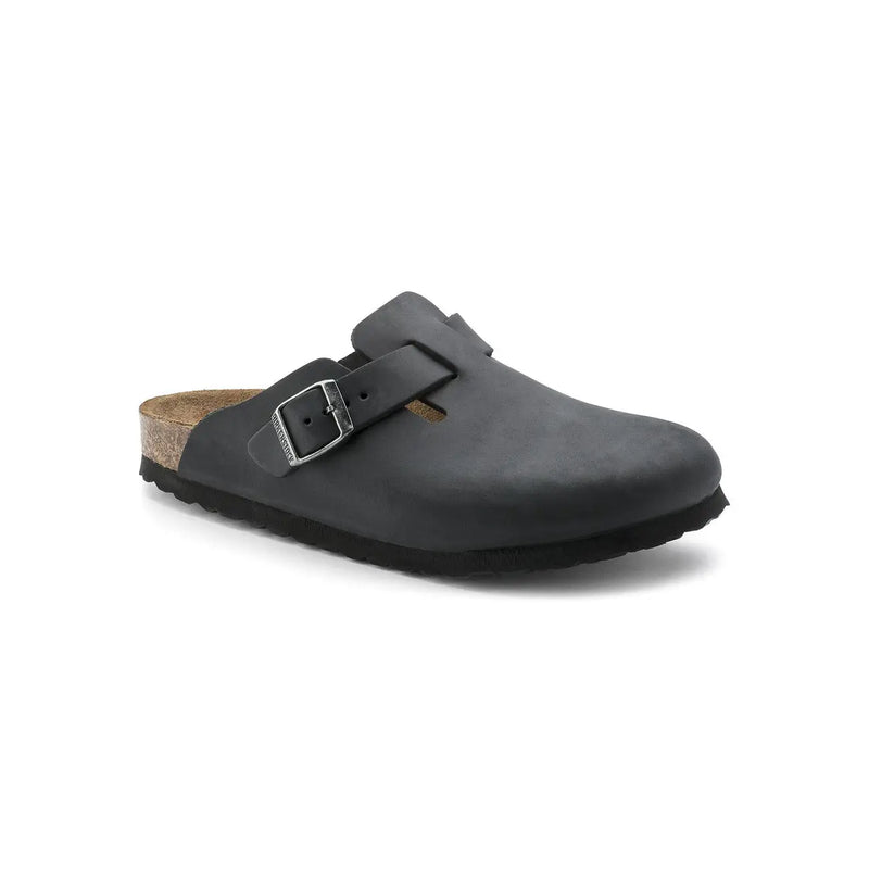 Birkenstock Damen-Sandalen Boston aus schwarzem Leder mit silberner Schnalle und Korkfußbett, von der Rückseite gesehen