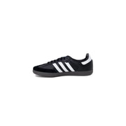 Black Adidas Samba sneaker in size 2.5, featuring premium leather design for men