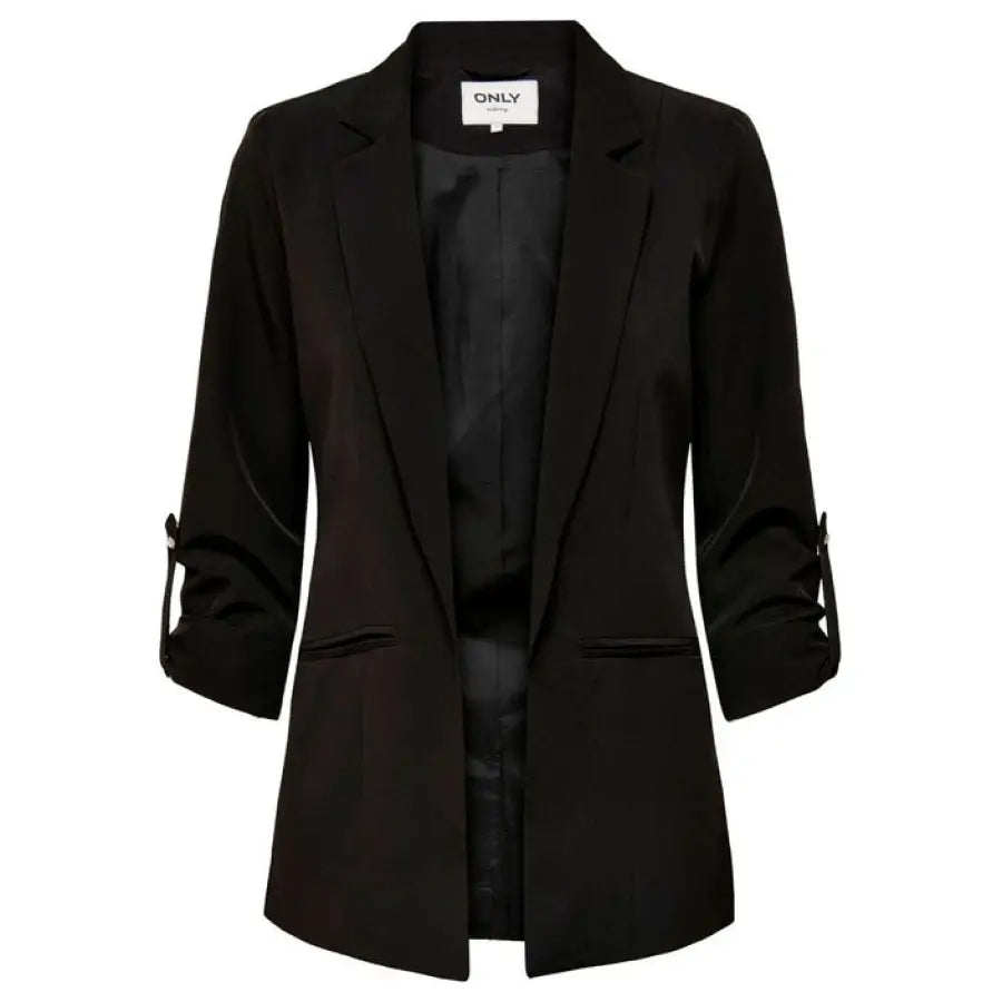 Only Women Blazer in black with top, showcasing urban city fashion and style