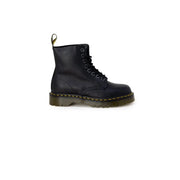 Dr. Martens Women’s Black Ankle Boots in 100% Leather with iconic chunky sole