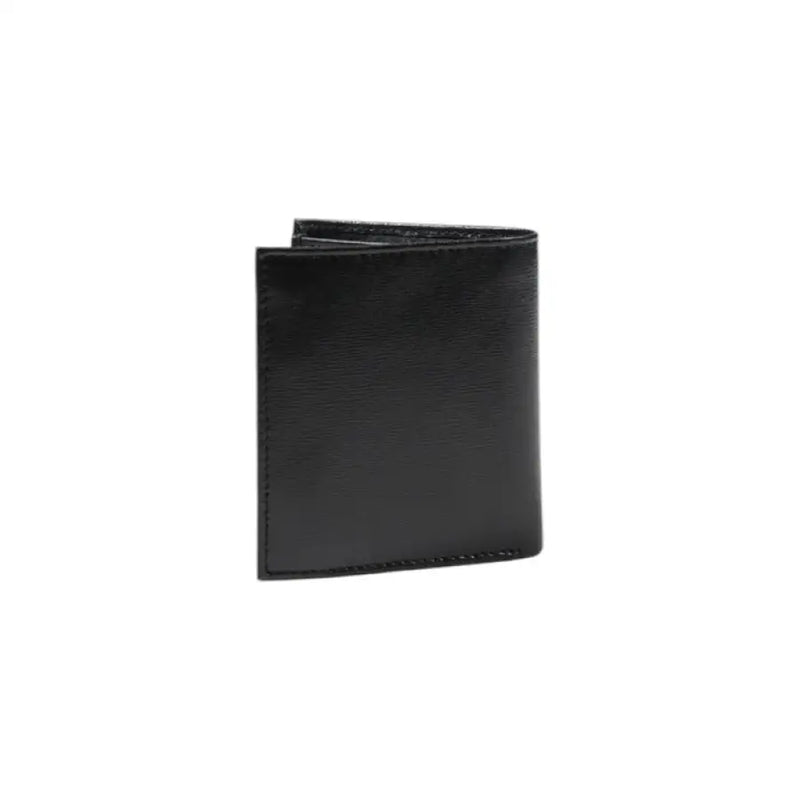 Black leather wallet from Guess Men Leather Wallet Spring Summer collection
