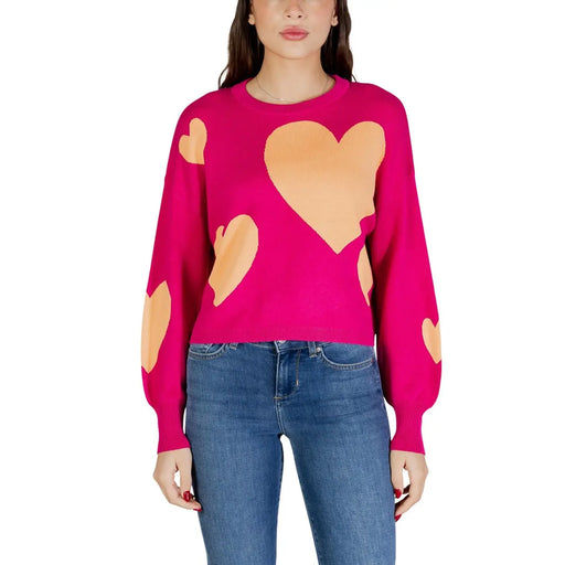 Vibrant fuchsia womens viscose knit top with peach heart pattern