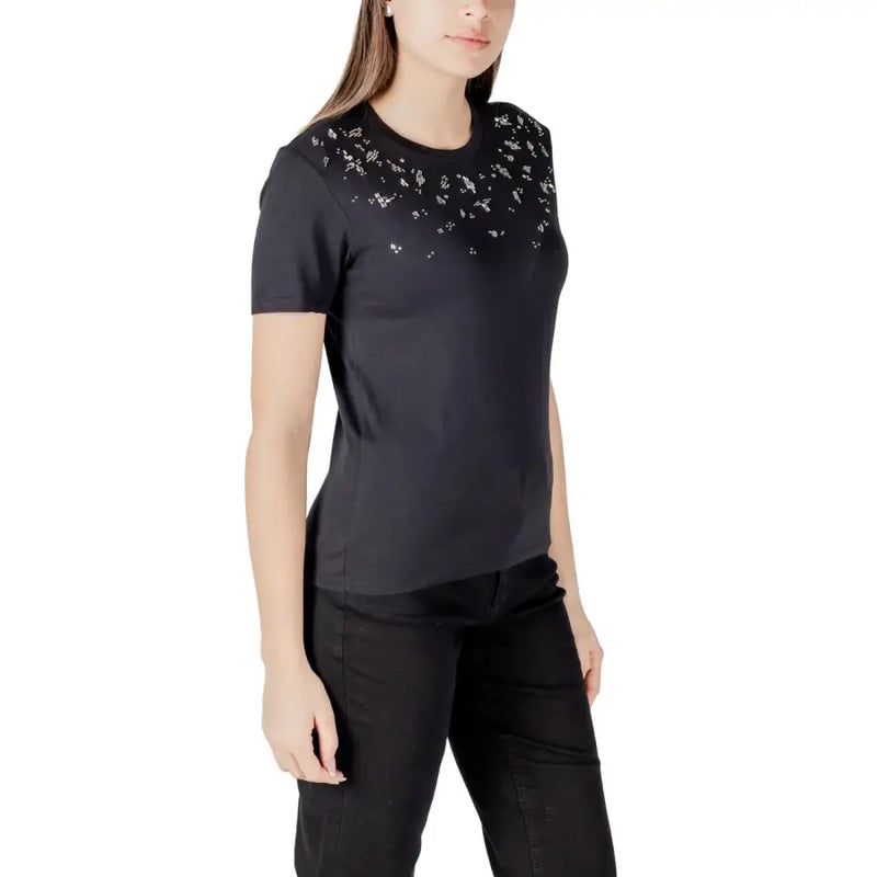Black rhinestone round neck short sleeve T-shirt with white floral embroidery on shoulders
