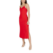 Leuchtend rotes, ärmelloses Midikleid mit V-Ausschnitt und Seitenschlitz von Morgan De Toi
