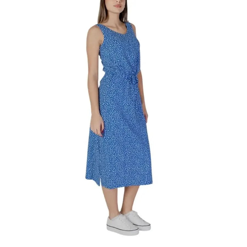 Blue and white patterned sleeveless dress from B.young featuring stylish polka dots