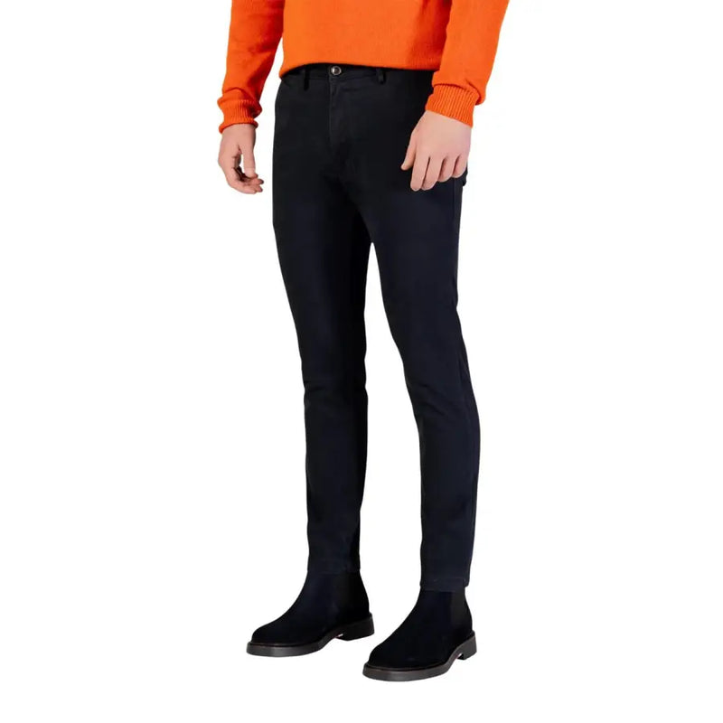 Borghese Schwarze Herren-Jeans im Slim-Fit-Schnitt mit klassischem Fünf-Taschen-Design und Gürtelschlaufen