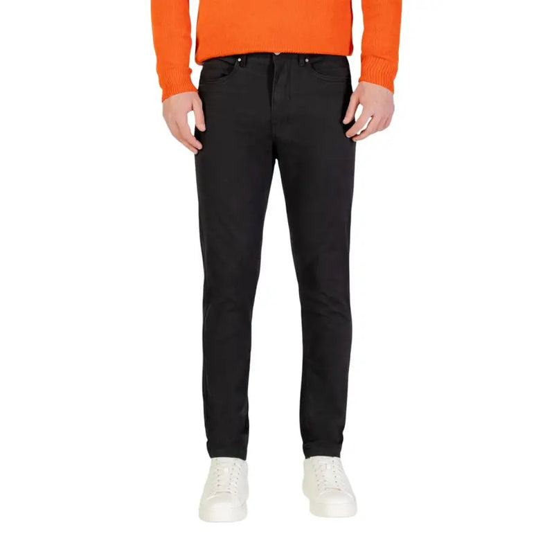 Schwarze, schmal geschnittene Jeans von Borghese Herrenhosen mit stilvoller und bequemer Passform