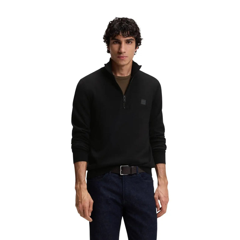 Boss Kaschmirpullover Kanobix für Herren in Schwarz mit strukturierter Strickstruktur und kleinem, dunklem quadratischem Logo, Vorderansicht