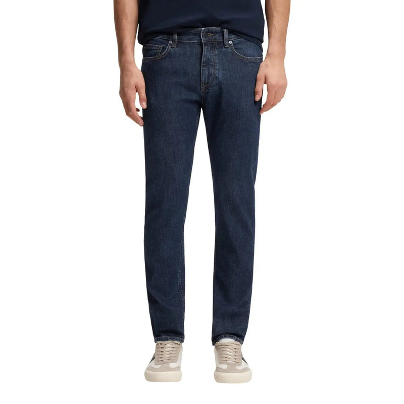 Boss Jeans Delaware Herrenjeans in Dunkelindigo mit dezenter Waschung an den Oberschenkeln, Vorderansicht