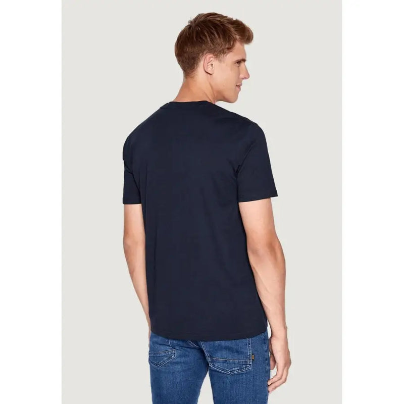 Man wearing Boss Men 100% Cotton Round Neck Blue Print T Shirt Fall Winter