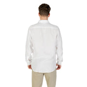 Man in white linen shirt and khaki pants seen from the back, Boss Men Spring Summer collection