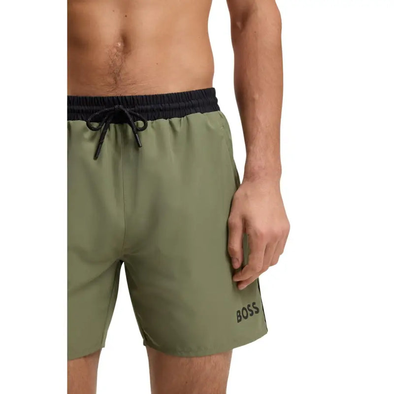 Boss Herren-Badehose aus olivgrünem Polyester mit schwarzem elastischem Bund, Kordelzug und gesticktem Boss-Logo