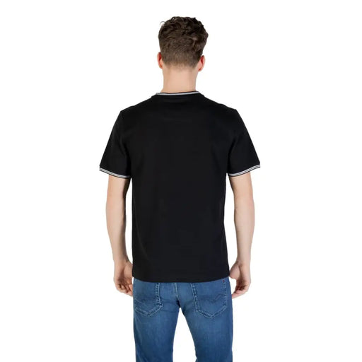 Boss men t-shirt in black short-sleeved cotton with white trim on collar and sleeve edges for casual wear