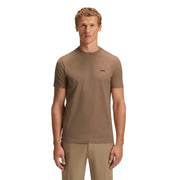 Boss Herren-T-Shirt, beige, kurzärmelig, aus Baumwollstretch mit dezentem, aufgesticktem Boss-Logo auf der linken Brust.