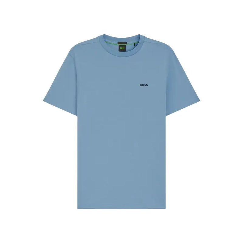 Ein hellblaues Boss Herren-T-Shirt aus Baumwollstretch mit dezentem, gesticktem Logo und passendem Markenetikett am Kragen.