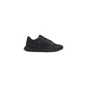 Schwarze Boss Herren-Laufschuhe aus Polyurethan mit Mesh- und Synthetik-Overlays in einem eleganten, sportlichen Design
