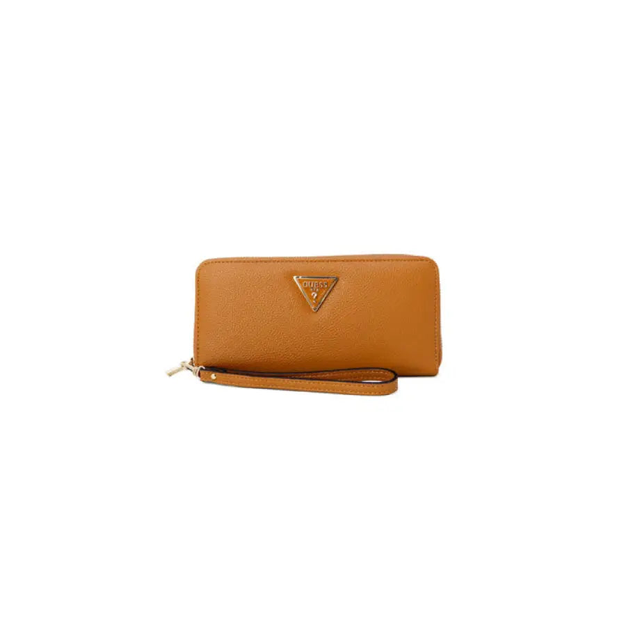 
                      
                        Urban style Guess women’s wallet with triangle logo in brown leather for city fashion
                      
                    