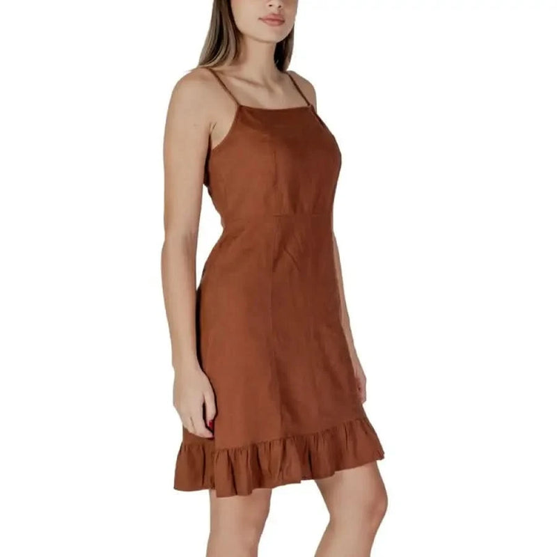 Brown spaghetti strap dress from B.young, perfect for casual or formal occasions