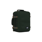 Dunkelgrüner Cabin Zero Handgepäckkoffer mit braunen Gurten und top Rucksack mit Griff aus Polyester, 28 Liter Volumen