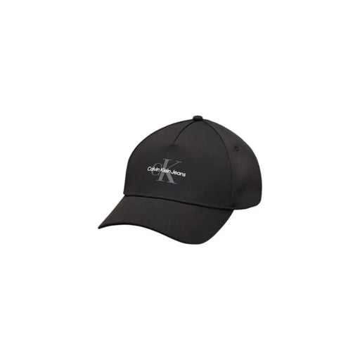 Black calvin klein baseball cap with white logo.