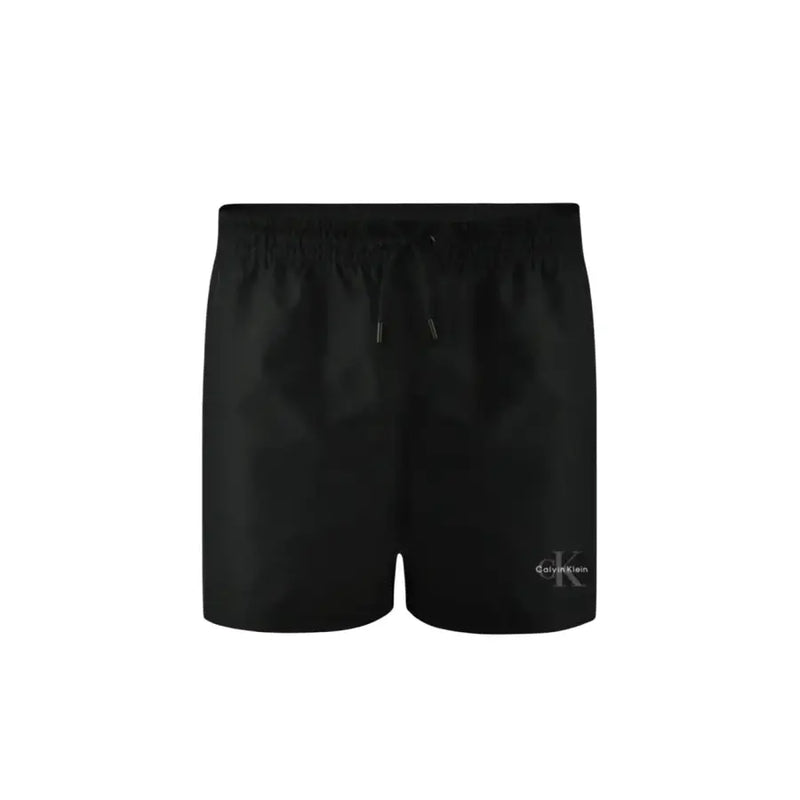 Calvin Klein Jeans Schwarze Herren-Badeshorts aus Polyester mit dezentem, gesticktem Logo am rechten Bein.