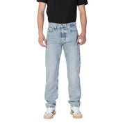 Calvin Klein Herrenjeans aus blauer Bio-Baumwolle mit heller Waschung, klassischem Fünf-Taschen-Design und dezenter Auswaschung