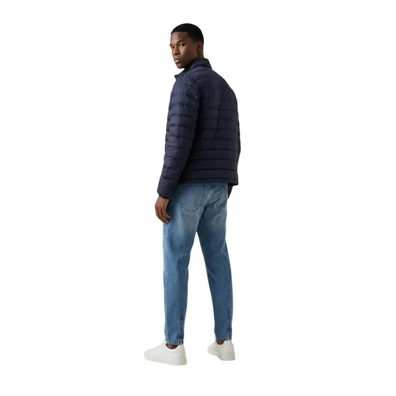 Marineblau gestepptes Polyester Calvin Klein Jeans Herren-Steppjacke mit Reißverschluss in Größe L, von hinten gesehen