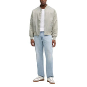 Calvin Klein Jeans Grüner Herrenblazer aus Polyamid mit Reißverschluss und hellbeige Bomberjacke mit dezentem, gesticktem Logo auf der Brust