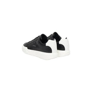 Calvin Klein Jeans Schwarze Herren-Sneaker aus Leder mit elegantem Leder-Obermaterial, weißer Gummisohle und dezentem Markenlogo an der Seite