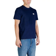 Marineblau Calvin Klein Jeans Herren-T-Shirt aus Baumwolle mit kleinem weißen Logo-Aufnäher auf der linken Brustseite