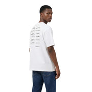 Rückseite eines weißen Calvin Klein Jeans Herren-T-Shirts aus Baumwolle mit schwarzem Logo-Print im charakteristischen Stil