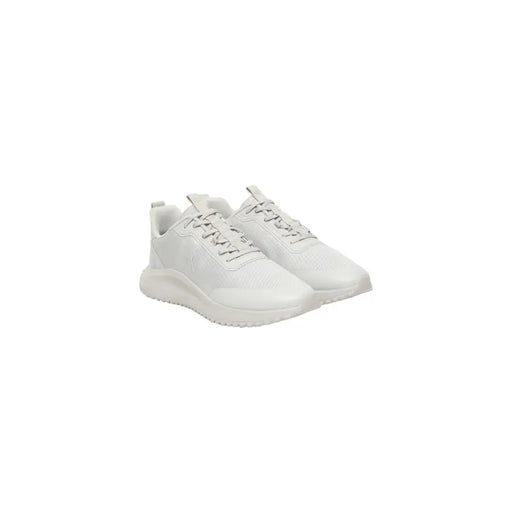 Calvin Klein Jeans Weiße, sportliche Herren-Sneaker aus weißem Mesh mit elegantem, minimalistischem Design und passenden Schnürsenkeln.