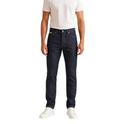 Calvin Klein Jeans Schmal geschnittene Herrenjeans in Dunkelindigo mit fünf Taschen und dezenten Ziernähten, Vorderansicht