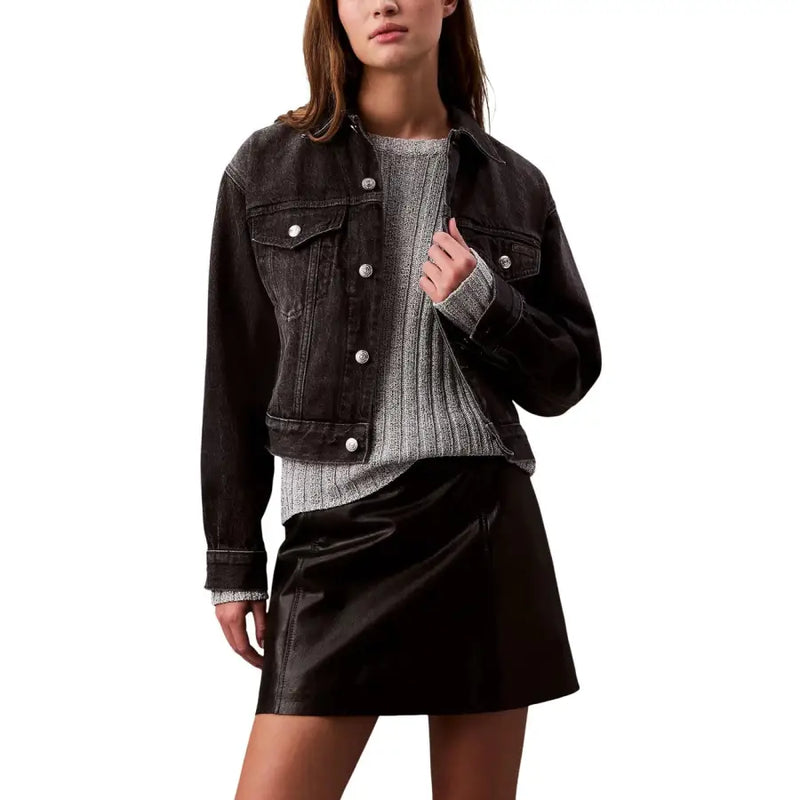 Calvin Klein Jeans Schwarze Damen-Jeansjacke aus Baumwolle in dunkler Waschung mit silbernen Knöpfen