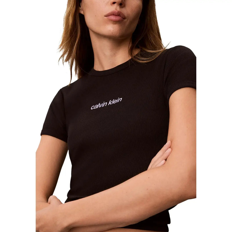 Schwarzer gerippter Baumwollstoff Calvin Klein Jeans Kurzarm-T-Shirt für Damen mit weißem, gesticktem Logo und Rundhalsausschnitt