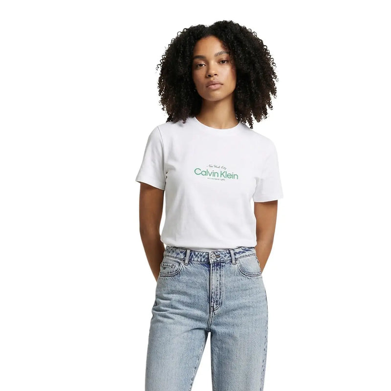 Calvin Klein Schwarzes Damen-T-Shirt aus Baumwolle mit Rundhalsausschnitt, weißem Stoff und grünem New York City-Logo auf der Brust