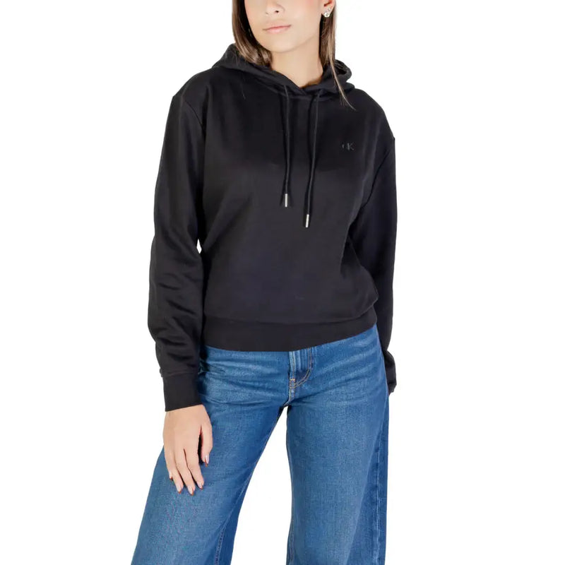 Calvin Klein Jeans Schwarzer Damen-Kapuzenpullover mit dezentem, gesticktem Logo und passenden Kordelzügen aus Baumwollmischgewebe.