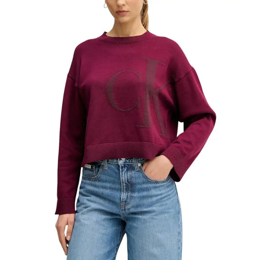 Calvin Klein Jeans Kurzer, bordeauxroter Damen-Strickpullover mit strukturiertem CK-Logo